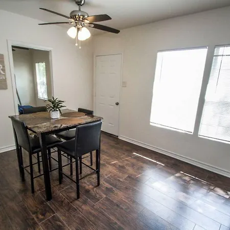 Ferienwohnung Hays St Cozy Remodeled 2Br/2Ba House Sleeps 8 San Antonio Exterior foto